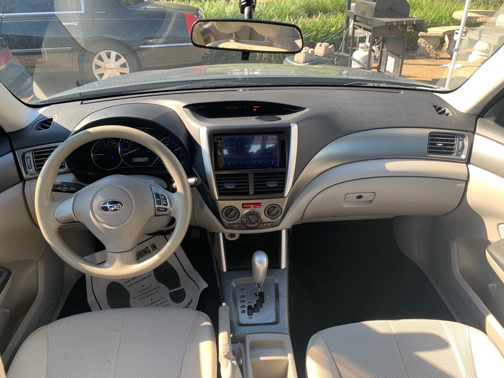 2011 Subaru Forester Image 13