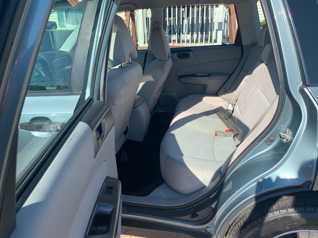 2011 Subaru Forester Image 15