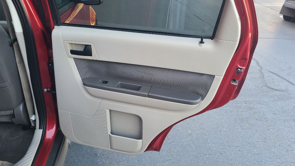 2009 Ford Escape Image 13
