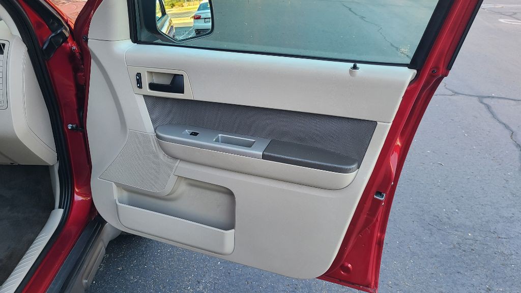 2009 Ford Escape Image 15
