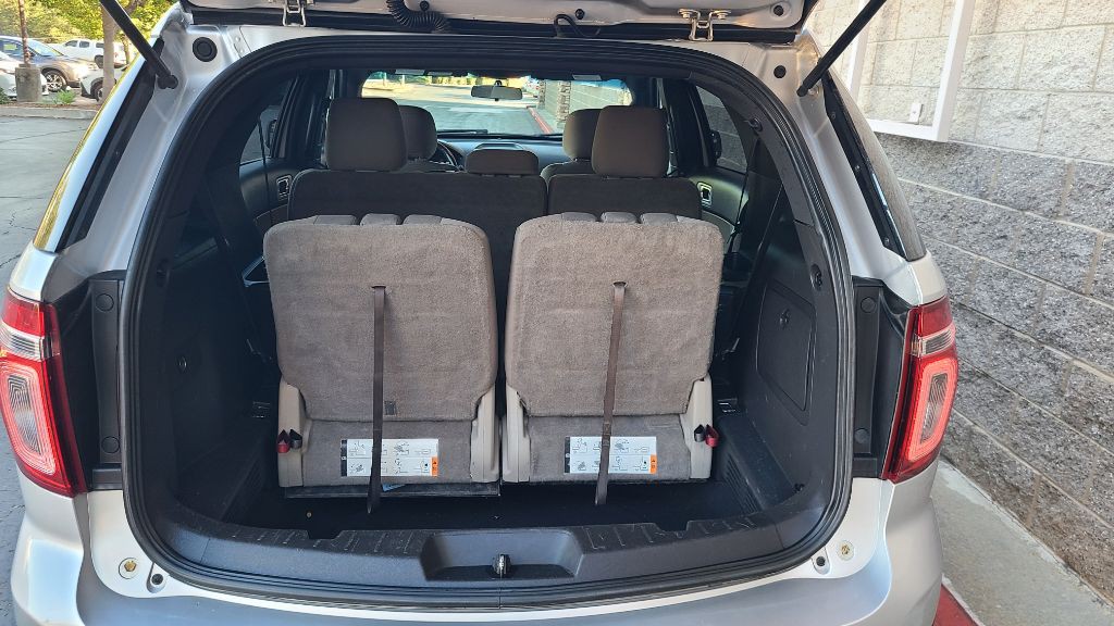 2015 Ford Explorer Image 17