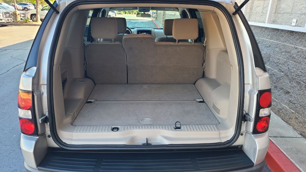 2006 Ford Explorer Image 17