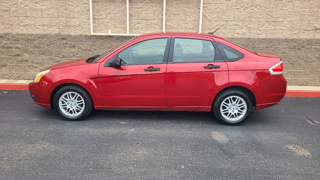 2011 Ford Focus Image 3