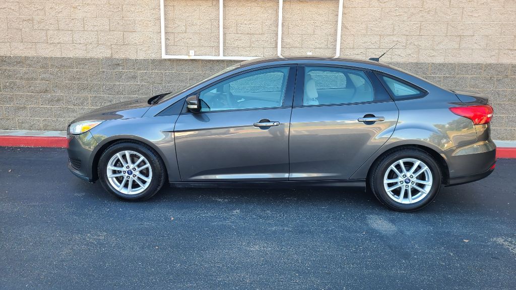 2015 Ford Focus Image 2