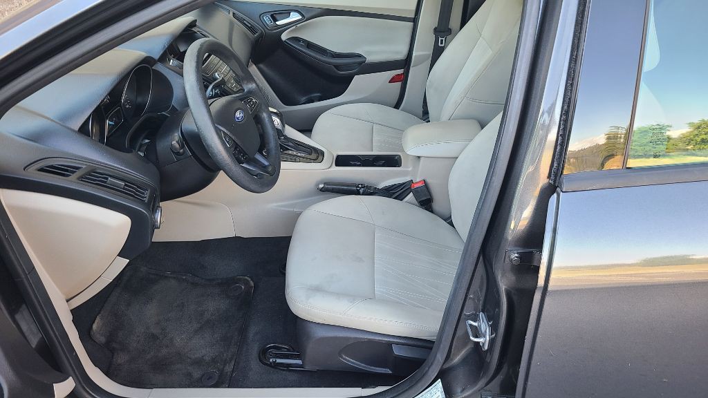 2015 Ford Focus Image 10