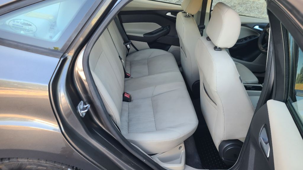 2015 Ford Focus Image 14