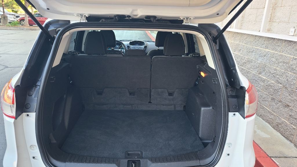 2015 Ford Escape Image 17