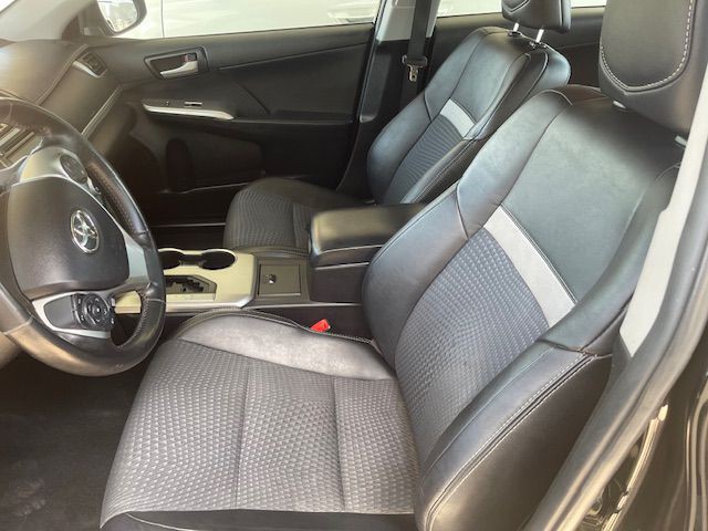 2014 Toyota Camry Image 13