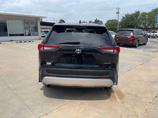2021 Toyota Rav4 Image 4