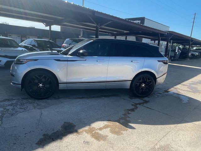 2018 Land Rover Range Rover Image 2