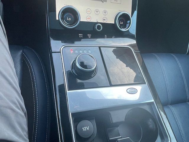 2018 Land Rover Range Rover Image 14