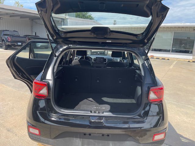 2022 Hyundai Venue Image 11
