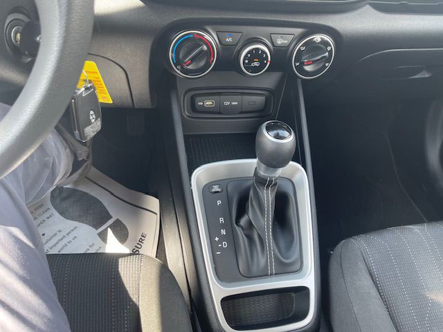 2022 Hyundai Venue Image 16