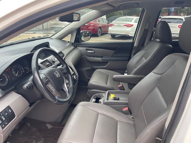 2015 Honda Odyssey Image 8