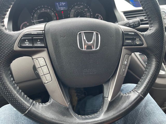 2015 Honda Odyssey Image 17