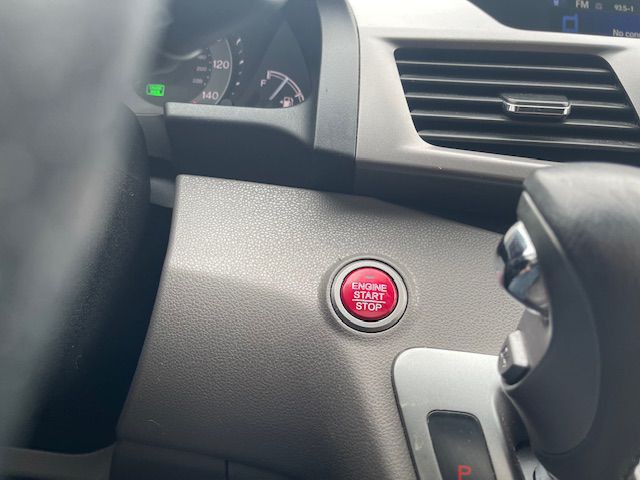 2015 Honda Odyssey Image 18