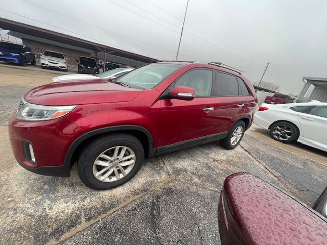 2015 Kia Sorento Image 2