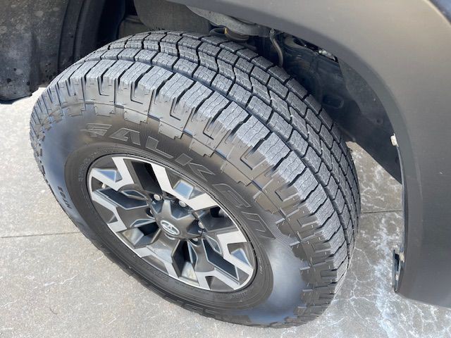 2020 Toyota Tacoma Image 10