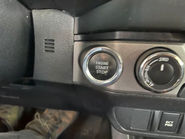 2020 Toyota Tacoma Image 14