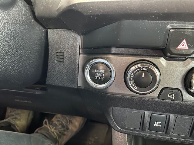 2020 Toyota Tacoma Image 15