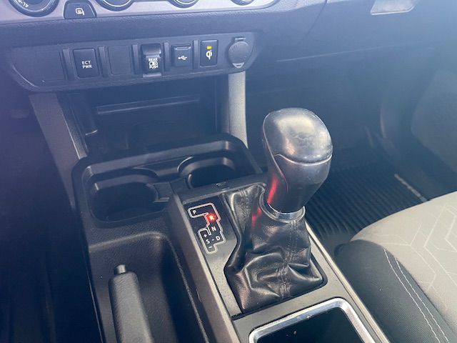 2020 Toyota Tacoma Image 16