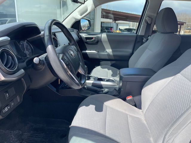 2022 Toyota Tacoma Image 9