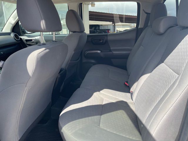 2022 Toyota Tacoma Image 10