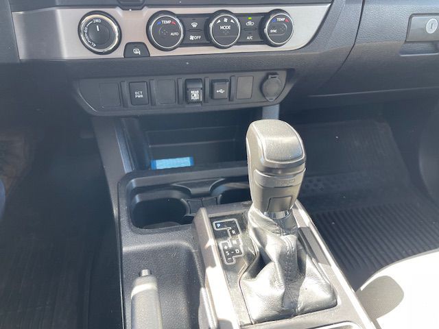 2022 Toyota Tacoma Image 15