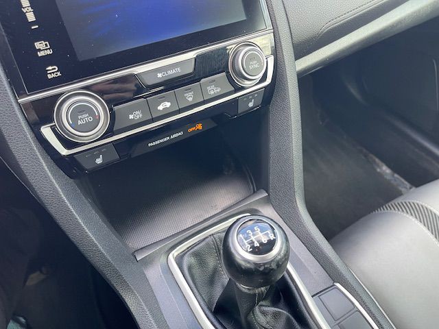 2017 Honda Civic Image 15