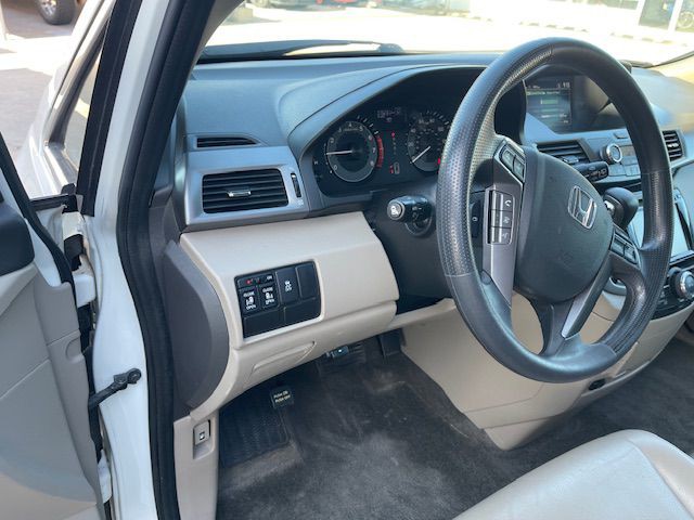 2015 Honda Odyssey Image 13