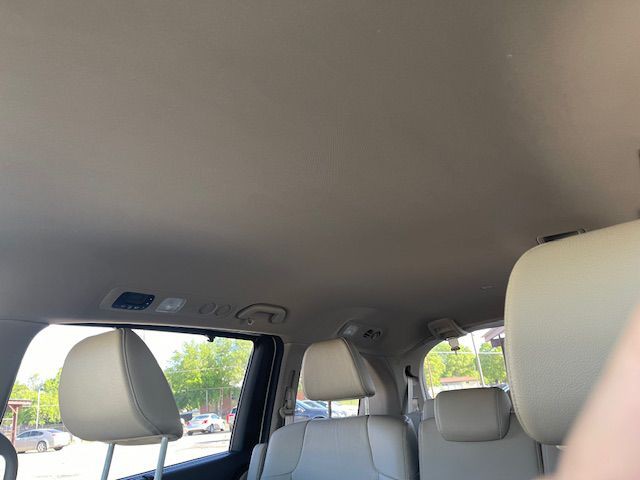 2015 Honda Odyssey Image 17