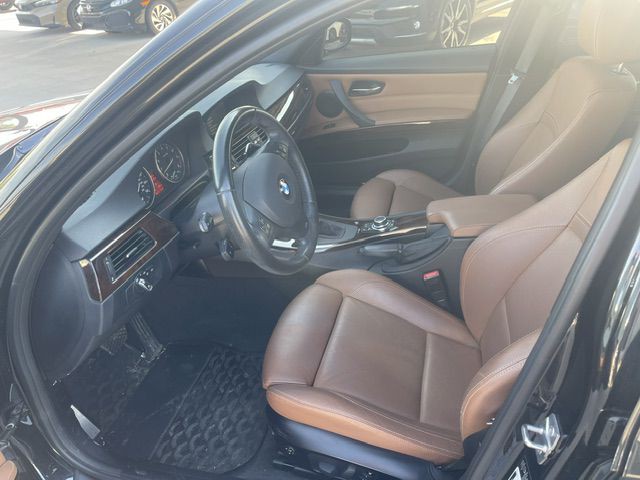 2011 BMW 3 Series Image 7