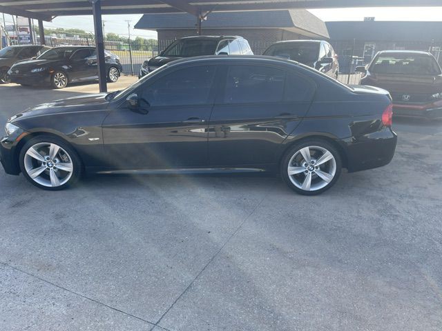 2011 BMW 3 Series Image 19