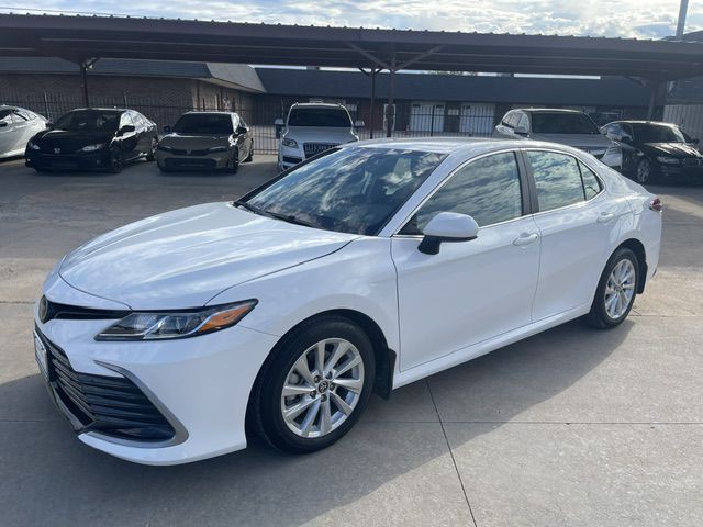 2024 Toyota Camry Image 1
