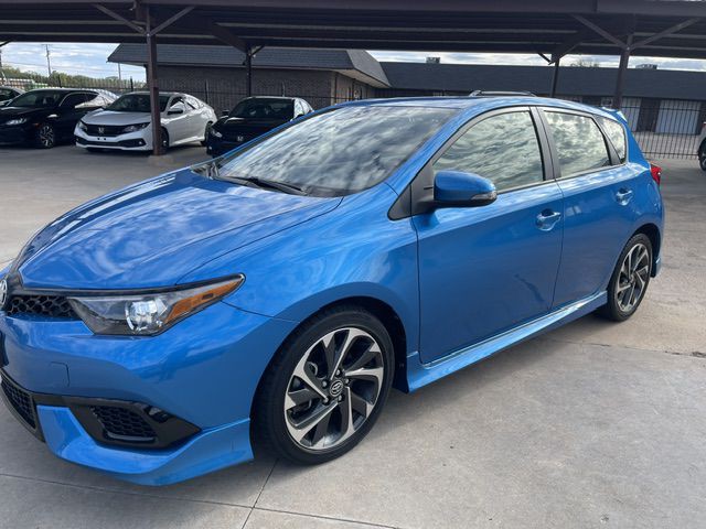 2017 Toyota Corolla Image 1