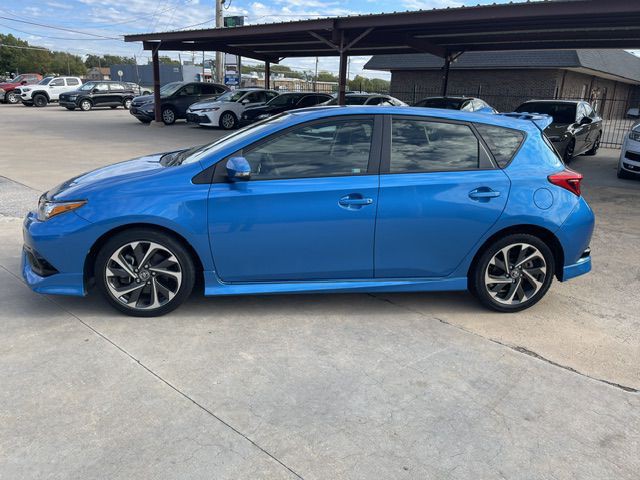 2017 Toyota Corolla Image 2