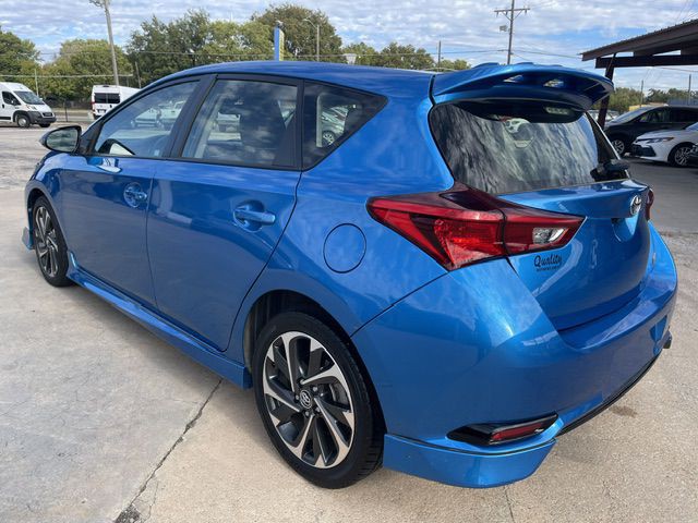 2017 Toyota Corolla Image 3