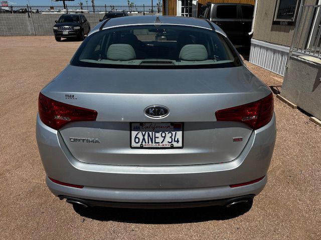 2011 Kia Optima Image 4