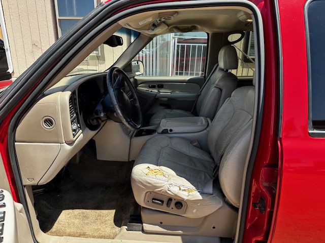 2001 Chevrolet Tahoe Image 5
