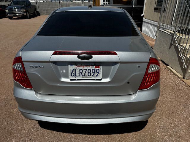 2010 Ford Fusion Image 4