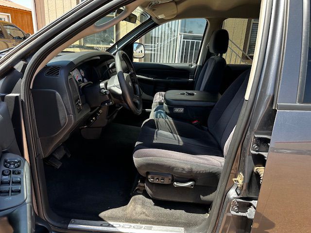 2004 Dodge Ram 1500 Image 5