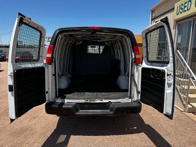 2015 Chevrolet Express Image 7