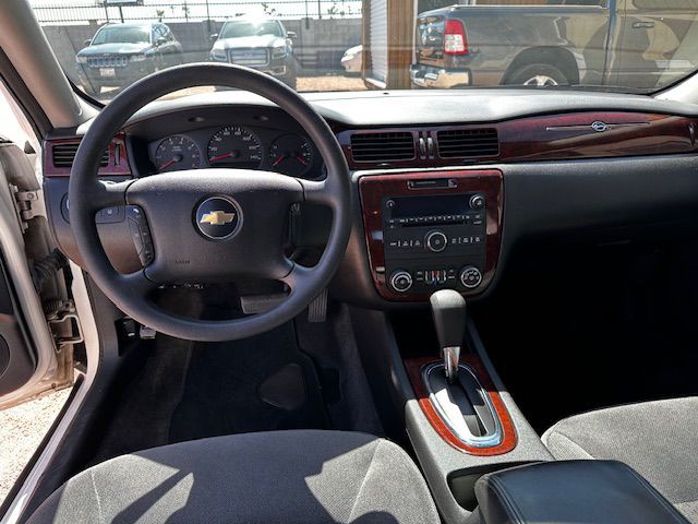 2009 Chevrolet Impala Image 6
