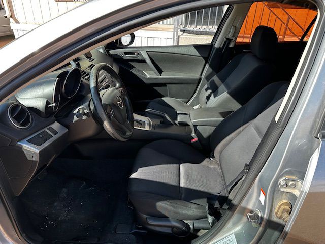 2011 Mazda Mazda3 Image 5