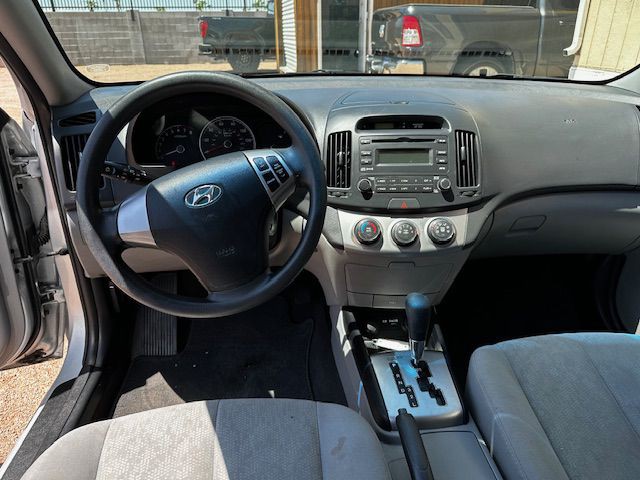 2010 Hyundai Elantra Image 7