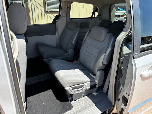 2010 Dodge Grand Caravan Image 6