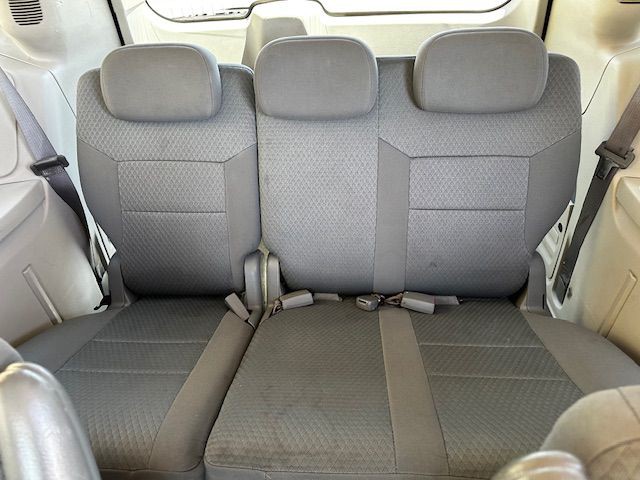 2010 Dodge Grand Caravan Image 7