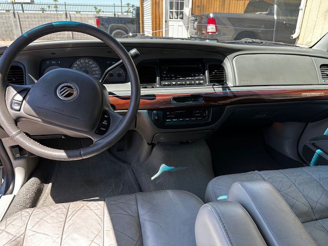 2003 Mercury Grand Marquis Image 7