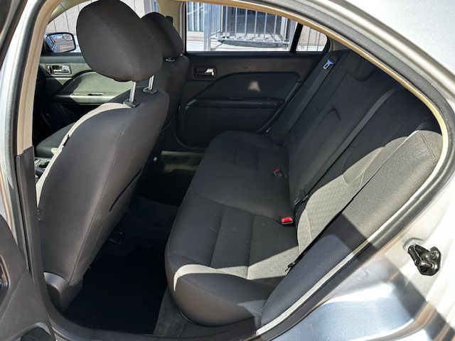 2011 Ford Fusion Image 6