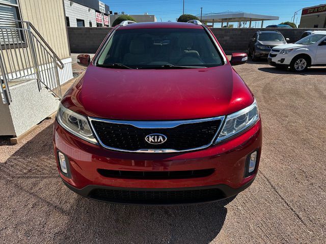2014 Kia Sorento Image 2